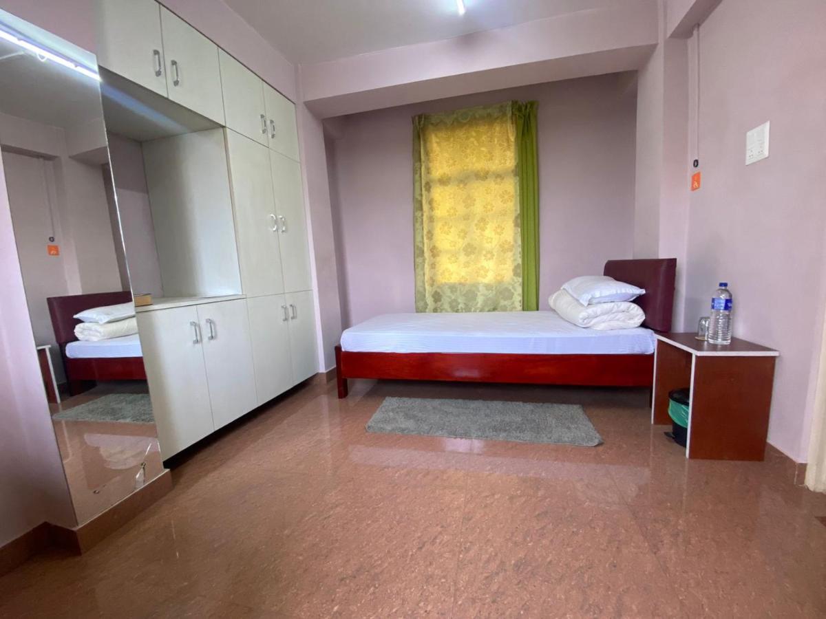 The Palm Guest House Kohima Екстер'єр фото